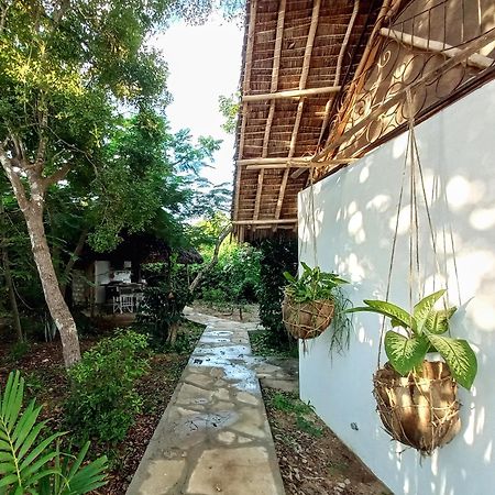 Watamu Beach Cottages B&B Dış mekan fotoğraf