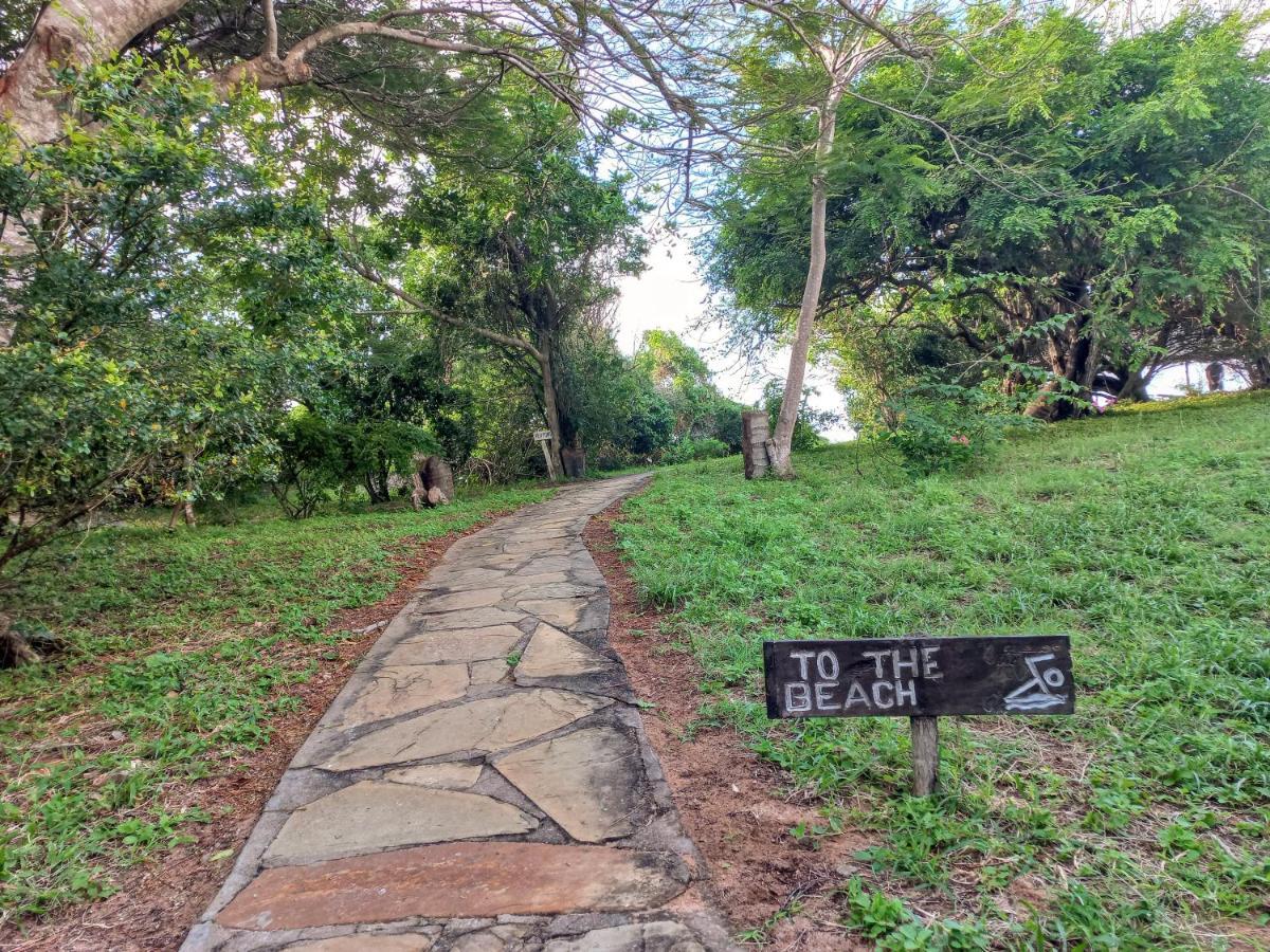 Watamu Beach Cottages B&B Dış mekan fotoğraf