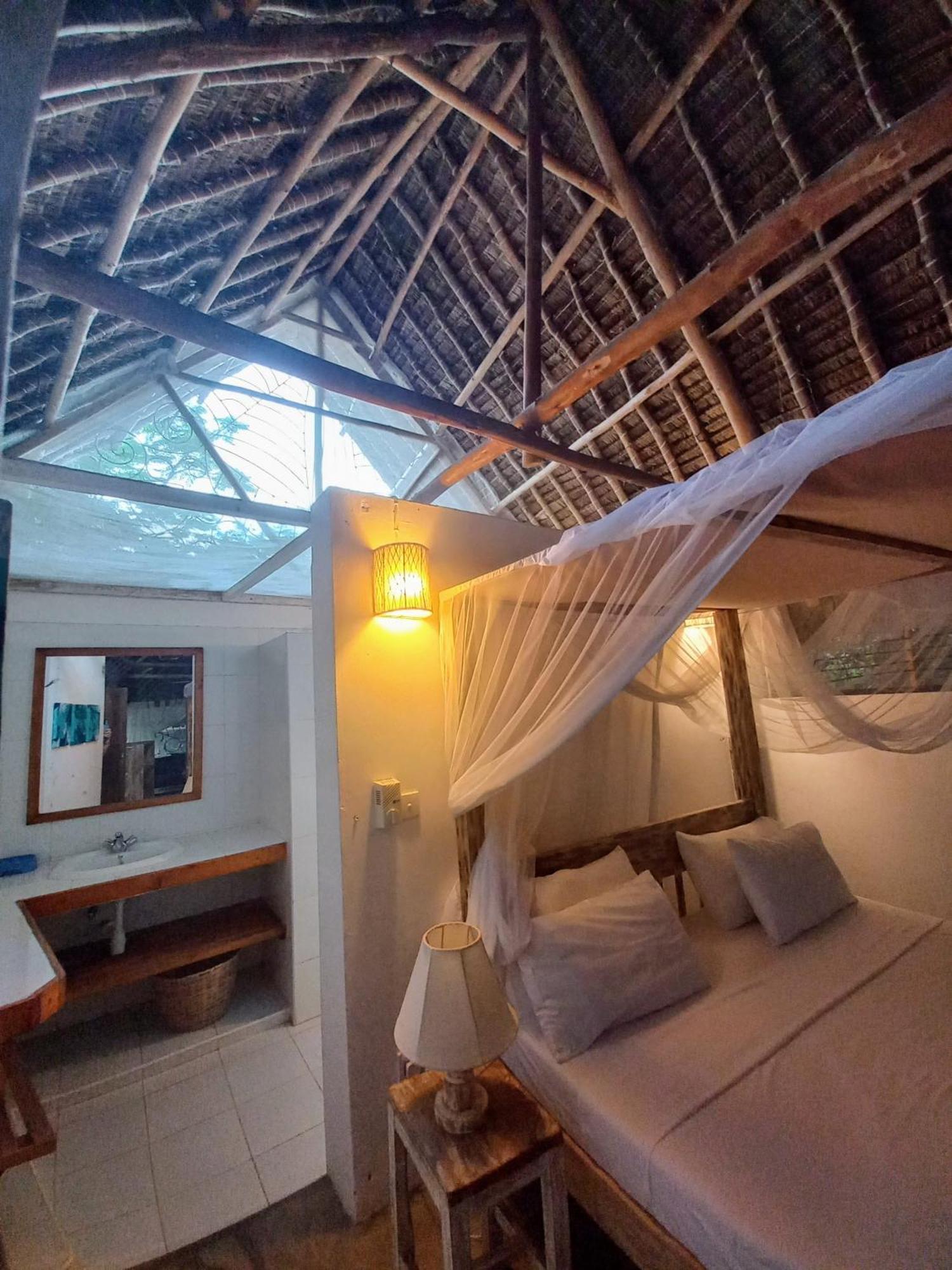 Watamu Beach Cottages B&B Oda fotoğraf